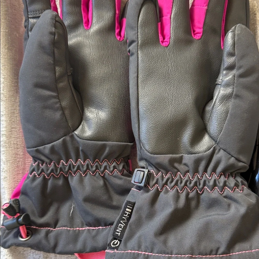 The North Face Fuchsia and Charcoal Gloves Hyvent